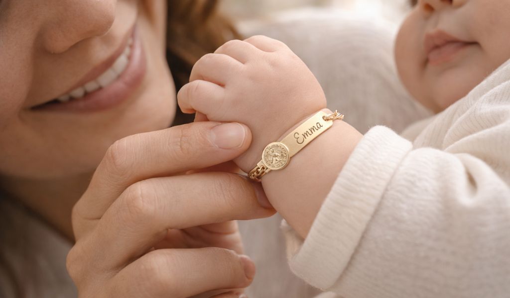 L'impact d'un cadeau de naissance personnalisé pour l'arrivée de bébé